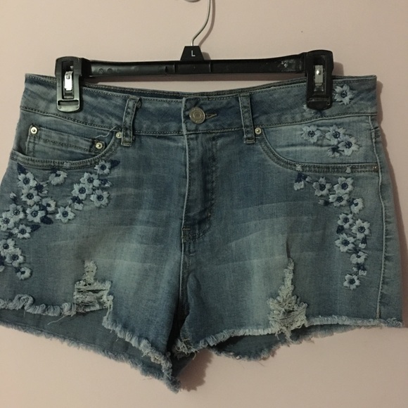 Indigo Rein Pants - Indigo Rein Embroidery Jean Shorts